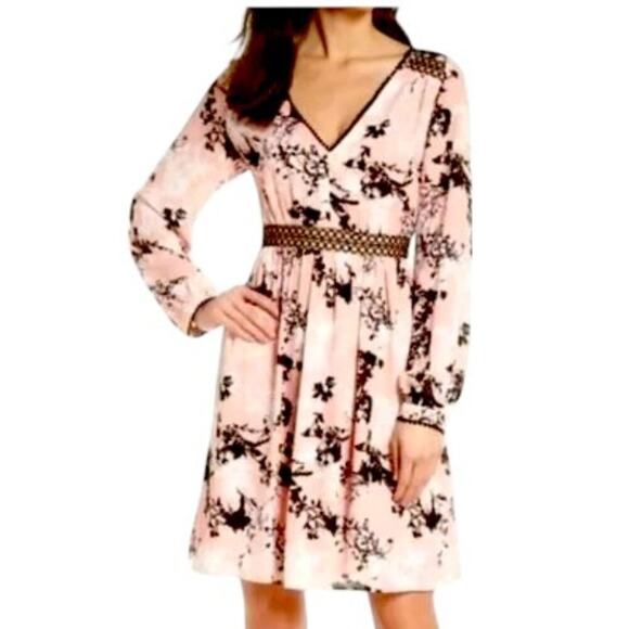 Sam Edelman Dresses & Skirts - Sam Edelman Boho Dress Floral Printed V-neck Eyelet Detail Long Sleeve Size 10